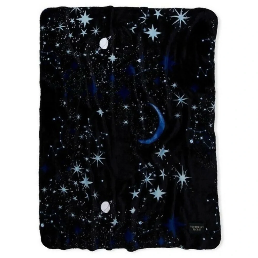 New Victory Secret blanket black with star